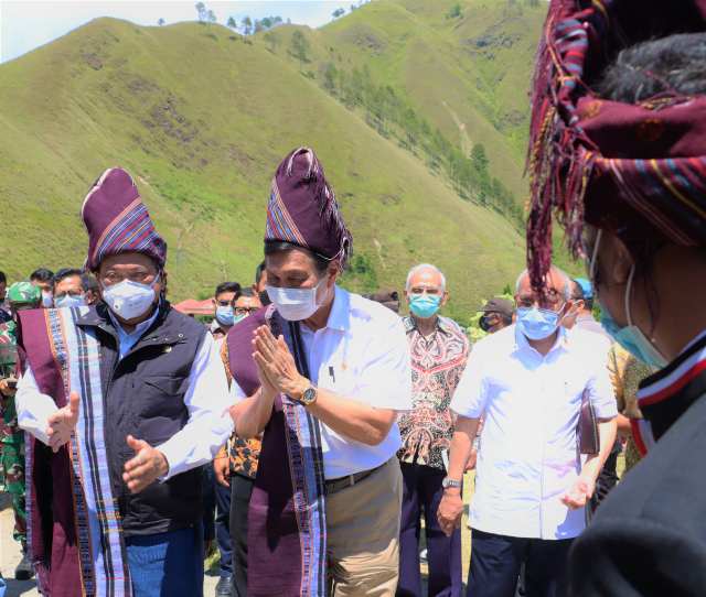 Tinjau Kesiapan DPSP Danau Toba, Menko Marves Lakukan Kunjungan ke Silahisabungan