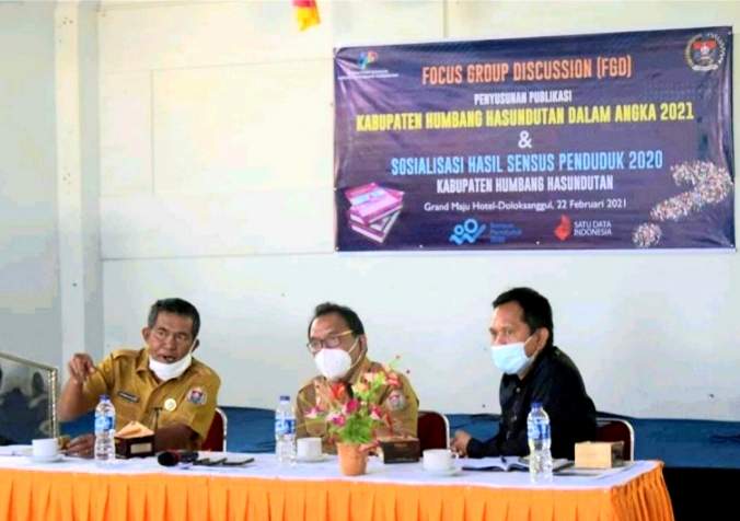 Plh Bupati Humbang Hasundutan Buka FGD Penyusunan Publikasi Humbahas dalam Angka