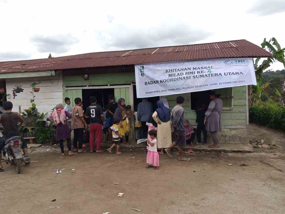 Khitan Gratis di Masjid Nurul Huda, Onan Lama Pegagan Hilir Lancar