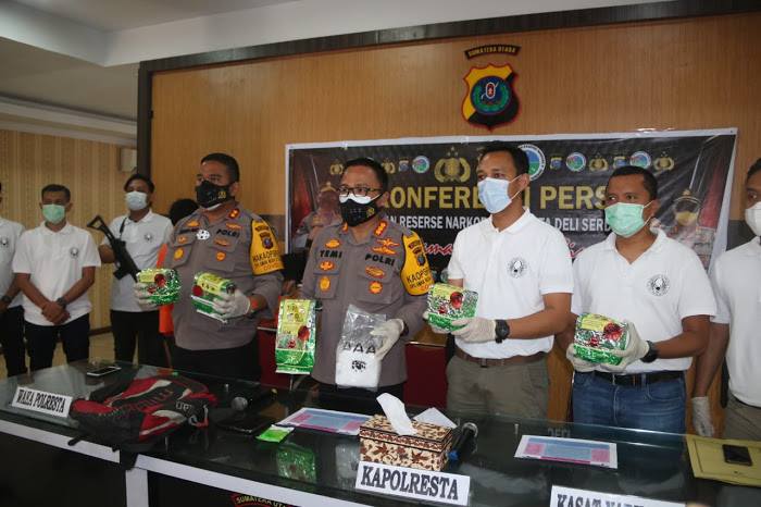 Kapolresta Deliserdang Pimpin Press Release Kasus Narkotika Jenis Sabu Sebanyak 5.142 Gram