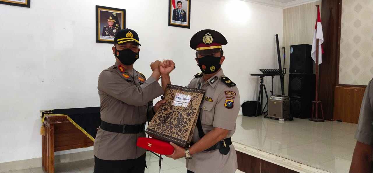 Pimpin Sertijab Kapolsek Tiga Panah,  Ini Harapan Kapolres Tanah Karo