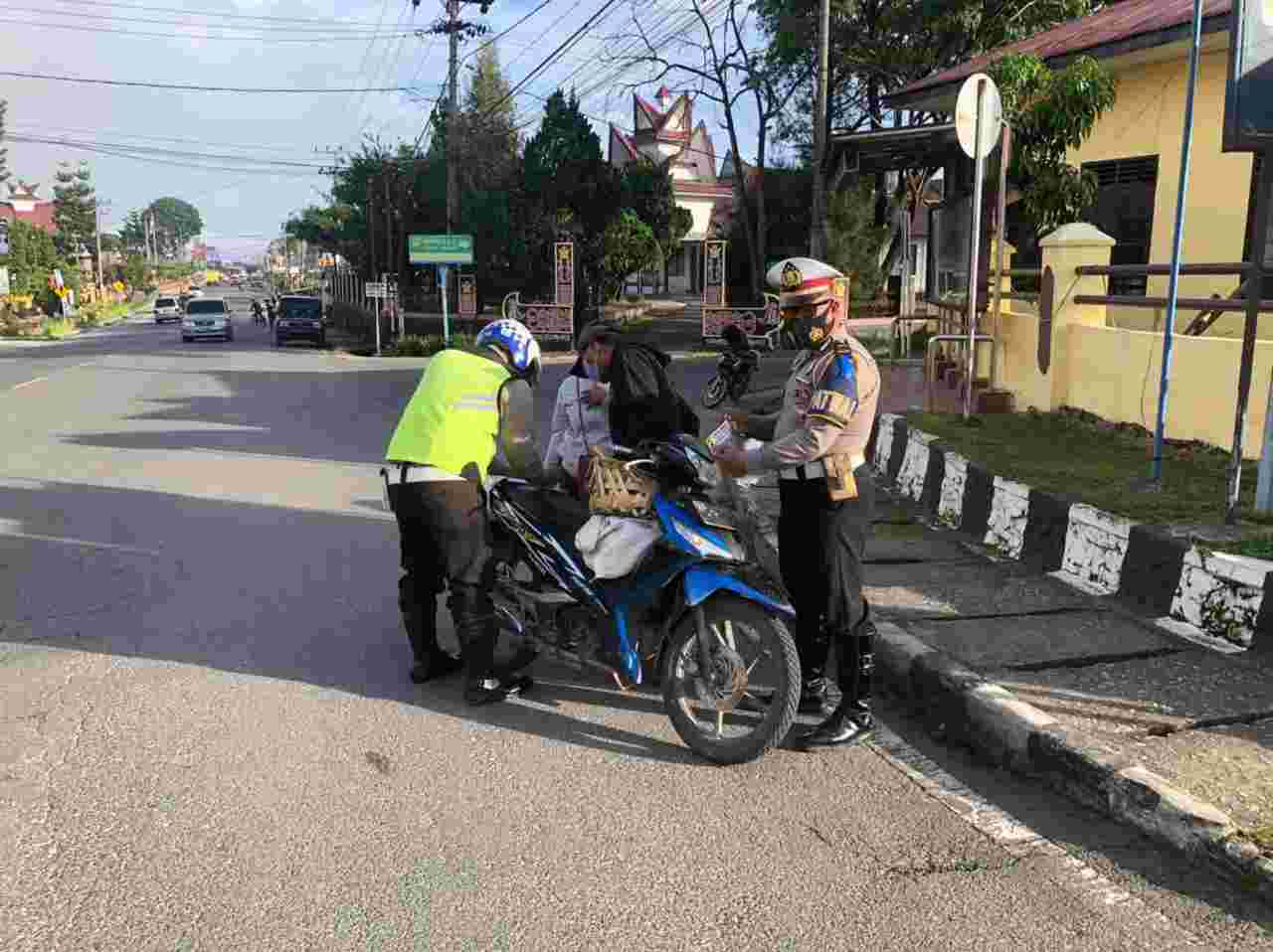 Polres Dairi Laksanakan Ops Keselamatan Toba 2021 Selama 14 Hari, Lengkapi Surat Kenderaan Anda