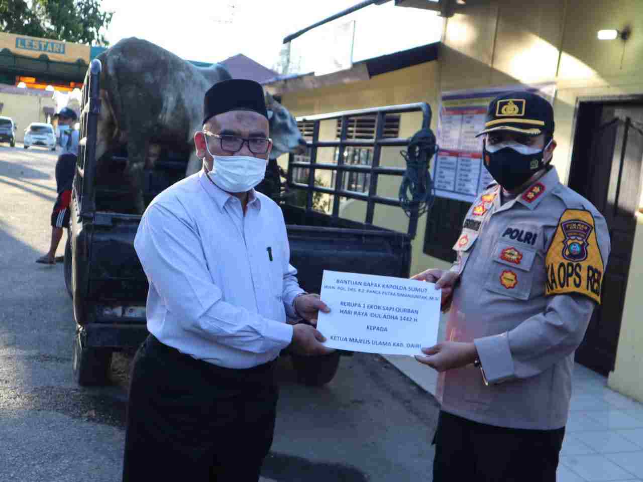 Kapoldasu Beri Bantuan Qurban ke MUI Kabupaten Dairi