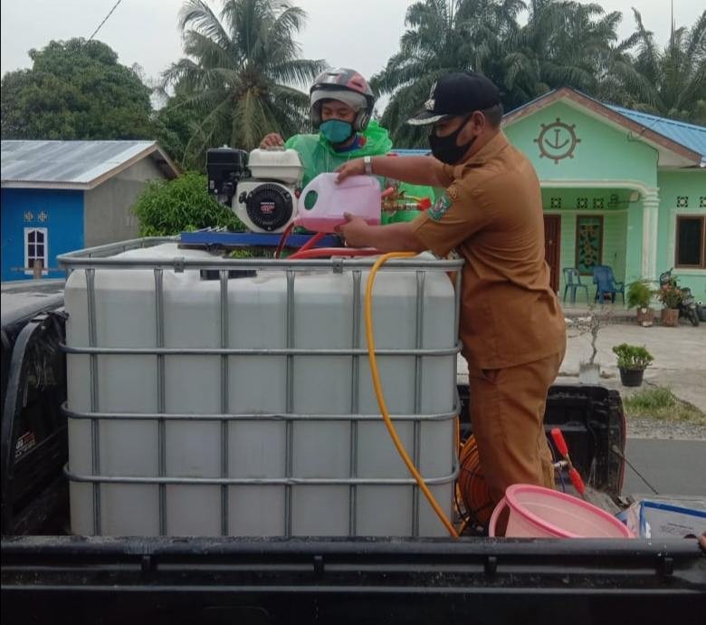 BPBD Simalungun Basmi Virus Corona dengan Semburan Disinfektan