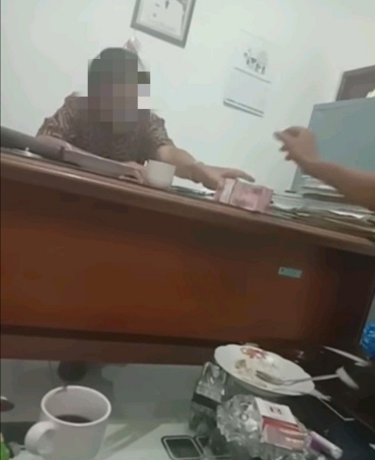 Video Oknum Pejabat Humbahas Banyak Beredar di Medsos, Diduga Terima Suap Pelicin Proyek