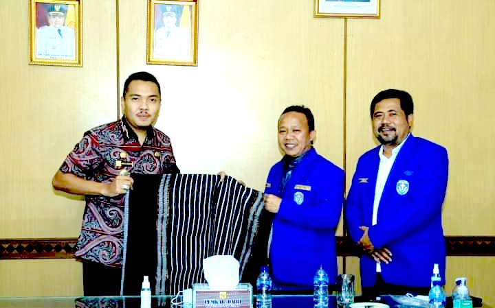 Wabup Dairi Terima Kunker Wabup Tapanuli Tengah