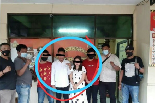 Temani Suami Transaksi Narkotika, Wanita Ini Beserta Tiga Pria Lainnya Digiring ke Polsek