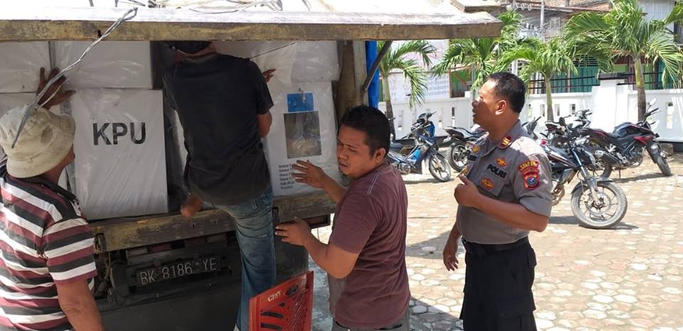 1 Kasat dan 4 Kapolsek Disertijab Secara Social Distancing