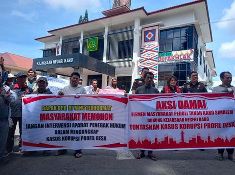 Elemen Masyarakat Karo Tolak Oknum Anggota DPR RI Intervensi Kasus Korupsi Profil Desa