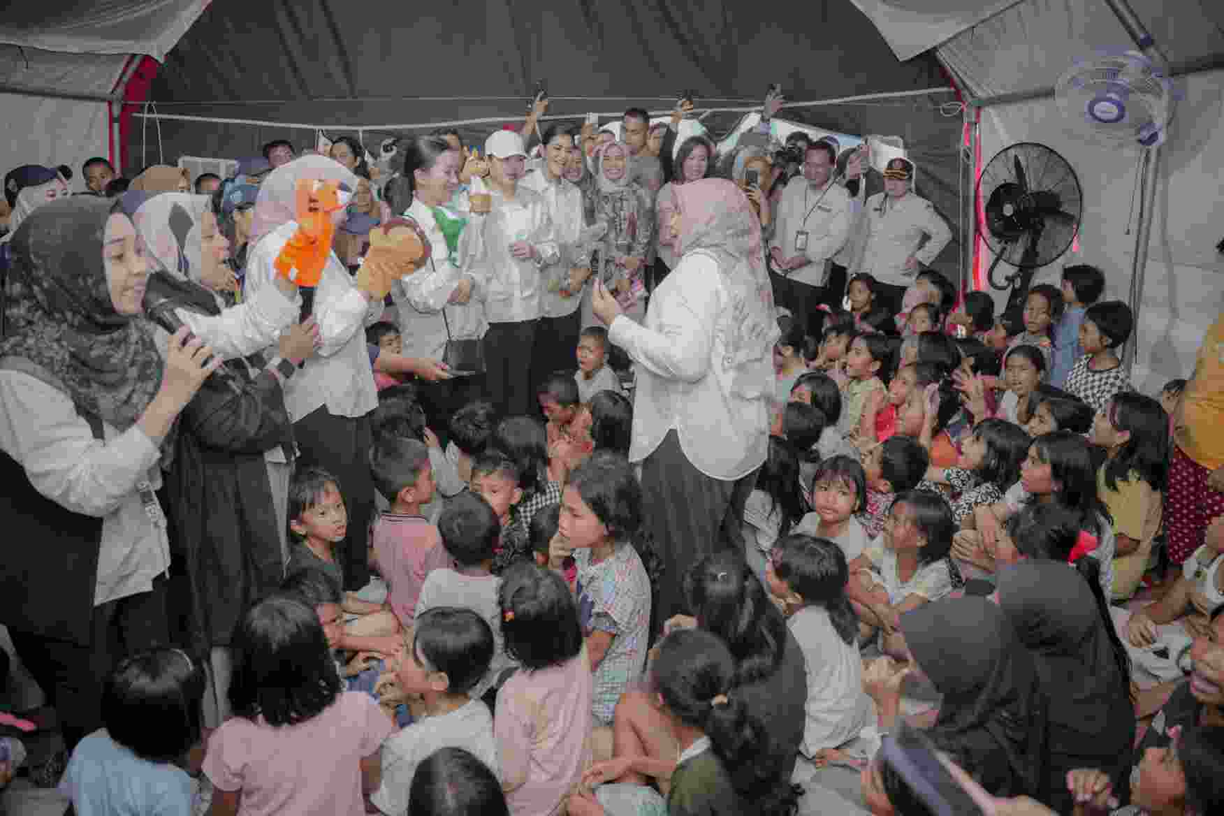 Kahiyang Ayu Apresiasi Kepedulian SERUNI KMP untuk Warga Tapteng