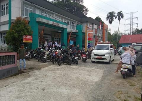 Ratusan Ibu Hamil dan Menyusui Serta Pelajar Diduga Keracunan Makanan Bergizi Gratis