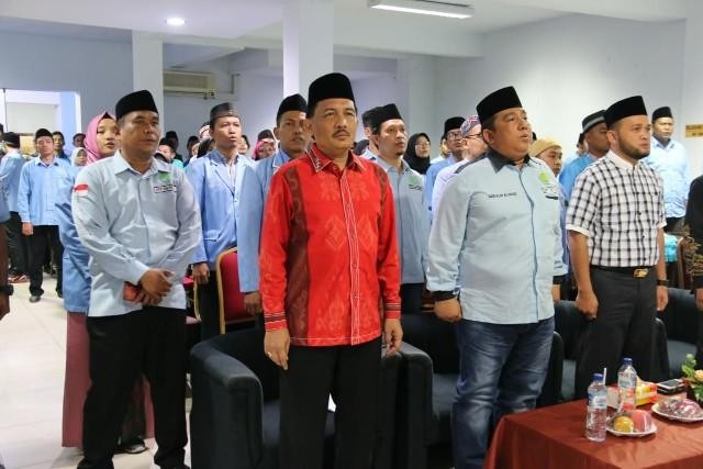 Plt Walikota Medan Berikan Bantuan kepada Para Nelayan