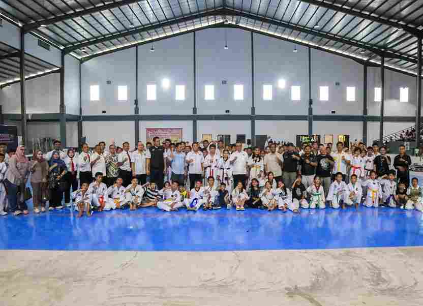 Wali Kota Pematangsiantar Apresiasi Antusias Pelajar dalam Kejuaraan Taekwondo 2025