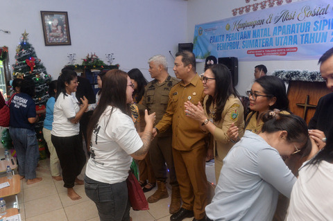 Panitia Natal ASN Pemprov Sumut Berbagi Kasih dengan Warga Binaan di Lapas Perempuan Medan