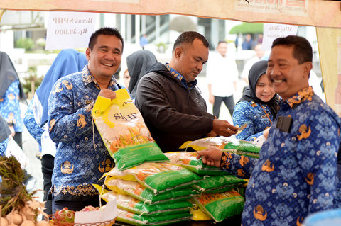 Panitia Natal ASN Pemprov Sumut dan DP KORPRI Sumut Gelar Pasar Murah dan Layanan Kesehatan Gratis