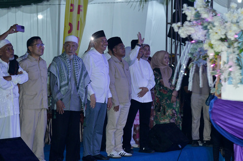 Pj_Sekda_lepas_pawai_obor_di_Sergai_(5)_jpg.jpg