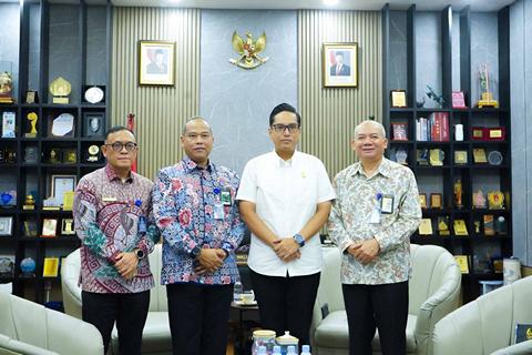 Rico Waas–Kemenkeu Bahas Penguatan Ekonomi Medan, UMKM dan Belawan Jadi Fokus