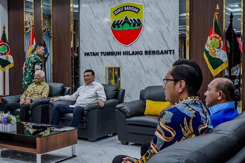 Rico Waas Hadiri Silaturahmi Menko Polkam, Bahas Kondisi Sosial Sumut