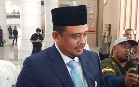Ditanya Terkait Polemik Ijazah Wapres, Bobby Nasution:  Setahu Saya Beliau Sarjana