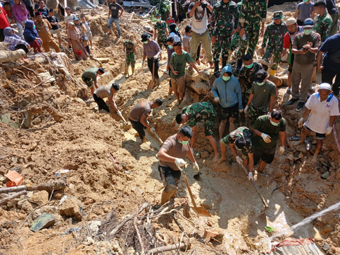 Setelah 29 Hari, Polri bersama Tim Gabungan Temukan Jenazah Korban Longsor di Sibolga