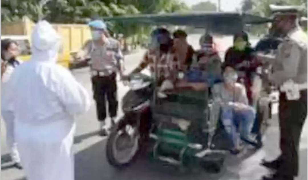 Cegah Penyebaran Covid-19, Polres Tanjungbalai Lakukan Cek Suhu dan Penyekatan Ruas Jalan