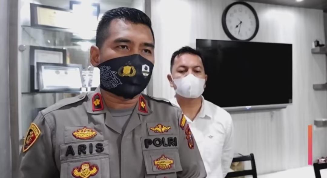Kesal Tak Diberi Uang, Preman Ngamuk Lempar Batu Pemilik Toko Ditangkap Polisi
