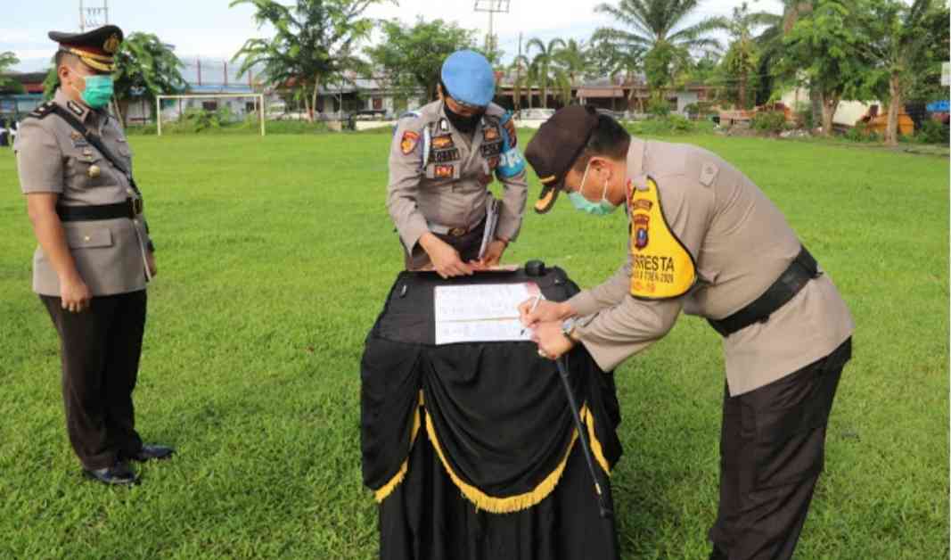 Kabag Ops dan Kasat Res Narkoba Disertijabkan Kapolres Deliserdang