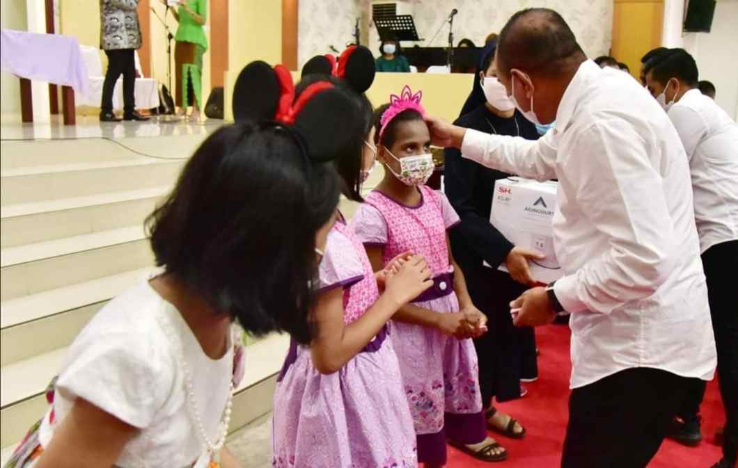 Natal ASN Digelar Sederhana Edy Rahmayadi Ajak Masyarakat Cintai Keberagaman