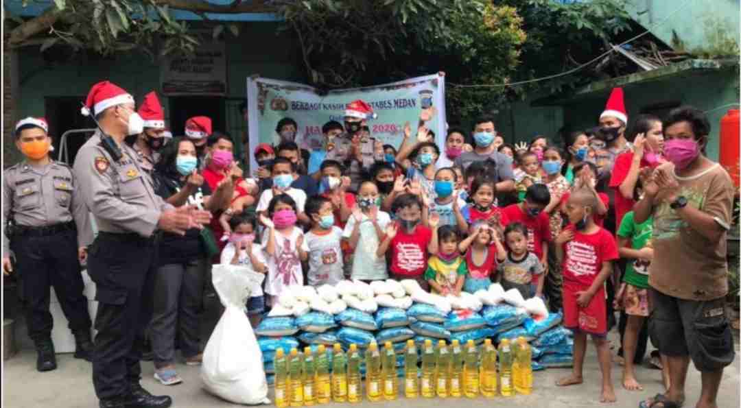 Sat Sabhara Polrestabes Medan Berbagi dengan Anak Panti Asuhan 