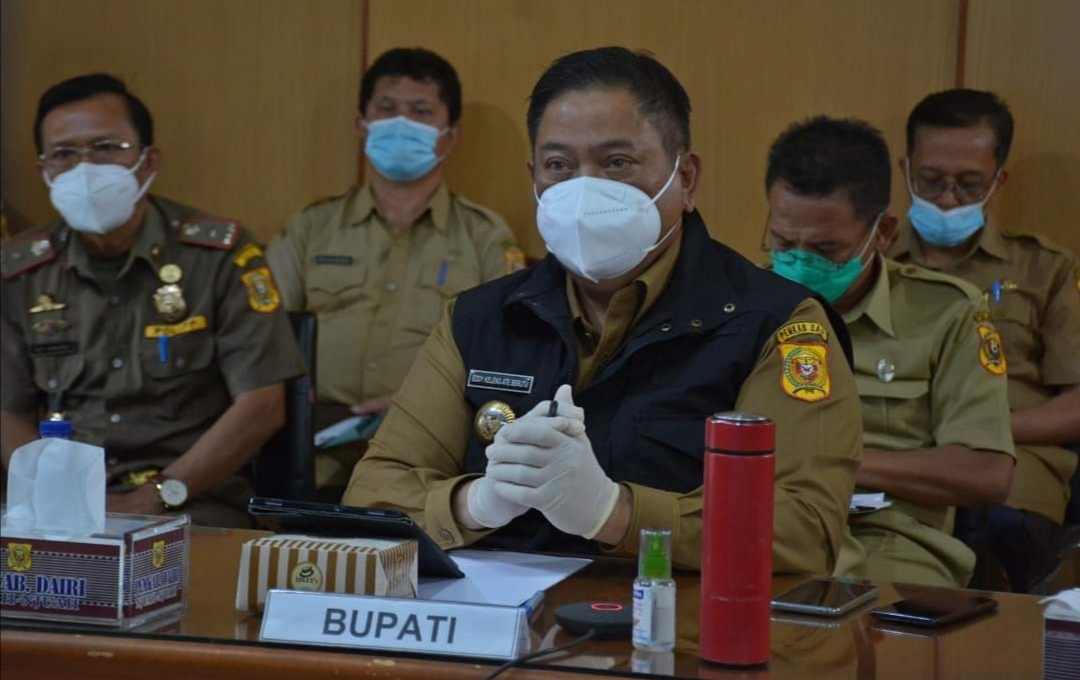 Bupati Dairi Bersama Forkopimda Ikuti Rakor Dengan Gubsu Bahas Antisipasi Lonjakan Covid-19 