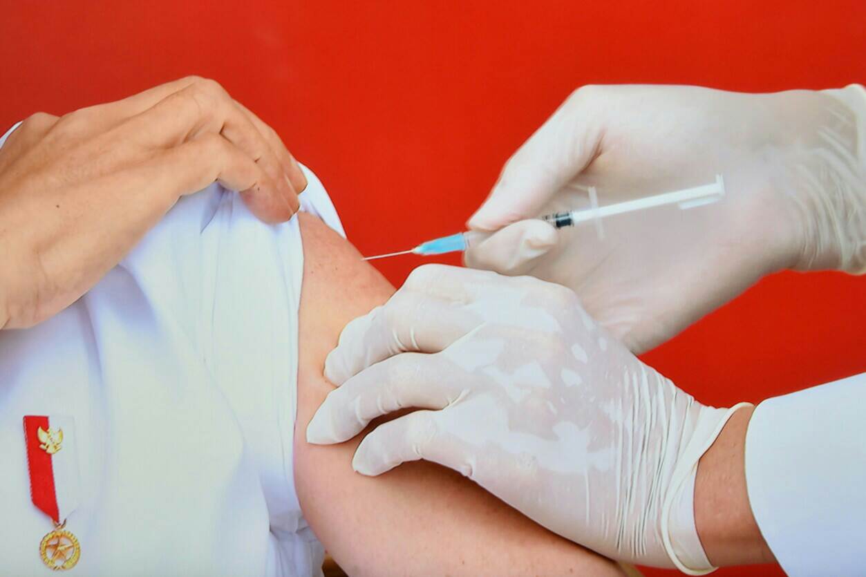 Presiden Jokowi Akan Menerima Vaksin COVID-19 Dosis Kedua