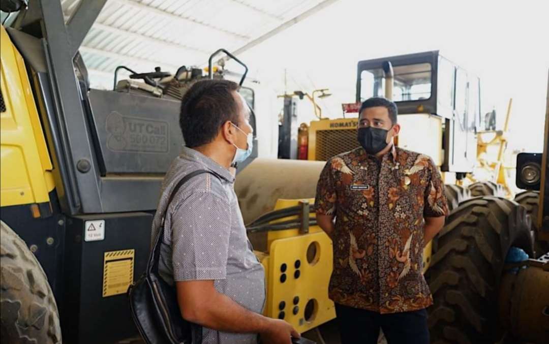 Walikota Medan Bobby Nasution Cek Kesiapan Alat Berat dan Peralatan Lainnya 