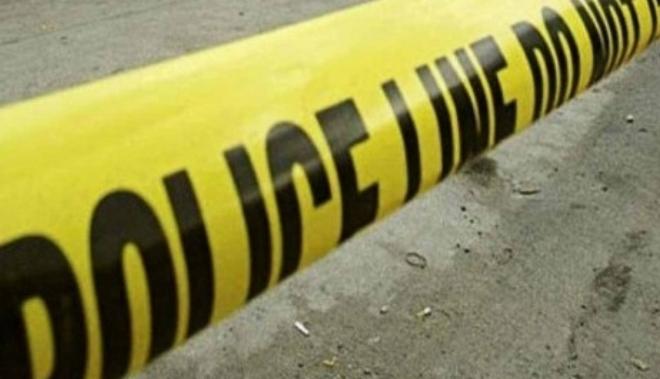 Mobil Daihatsu Xenia Tabrak Dua Unit Sepeda Motor yang sedang Parkir di Pinggir Jalan