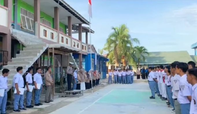 Kunjungi Sekolah, Polisi Ajak Pelajar Simalungun Tertib Berlalu Lintas