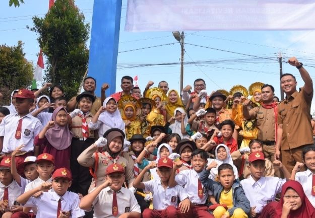 Viral Video Siswa Merokok, Bupati Perintahkan Disdik Ambil Langkah Tegas & Terukur