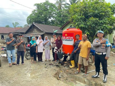 Kapolda Sumut Bangun Sumur Bor untuk Warga Sorkam