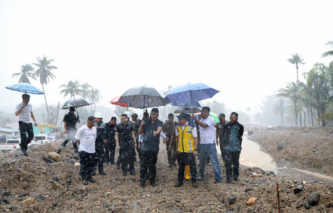Gubernur Sumut Bobby Nasution Desak Percepatan Proyek Tanggul dan Sabodam Sungai Tukka