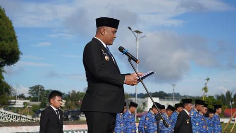 Bupati Toba Bacakan Amanat Presiden RI pada Peringatan Hari Bela Negara