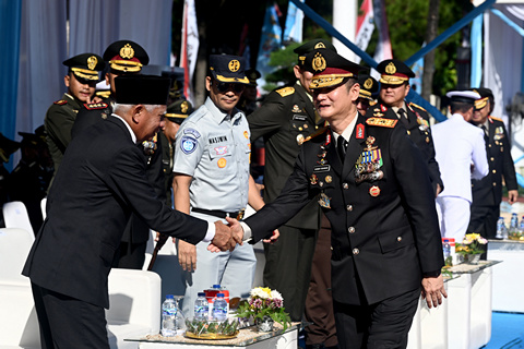 WAGUB-HARI_BHAYANGKARA_KE_80_-5_jpg.jpg