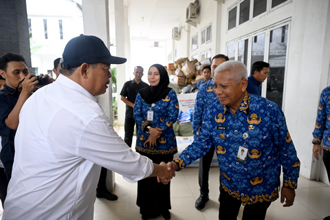 Gubernur Bobby Nasution Serahkan Bantuan KORPRI Sumut Sebesar Rp2 Miliar untuk Korban Bencana