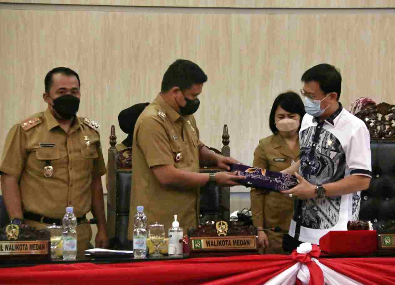 Walikota Medan Sampaikan Nota Pengantar Ranperda Tentang Penyelenggaraan Perpustakaan