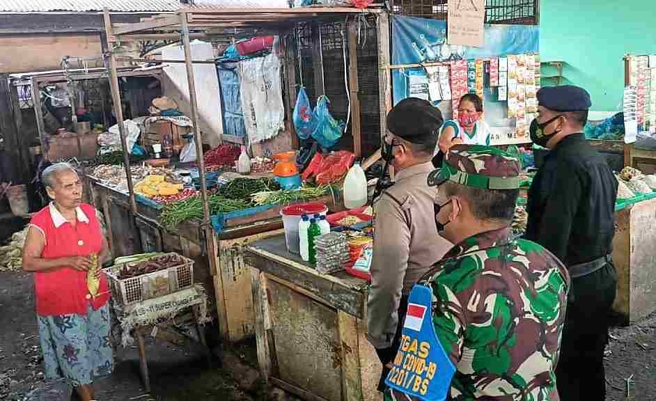 Cegah Penularan Covid-19, Pemko Medan Gencarkan Patroli Prokes dan  Awasi PPKM Mikro di Pasar Tradis