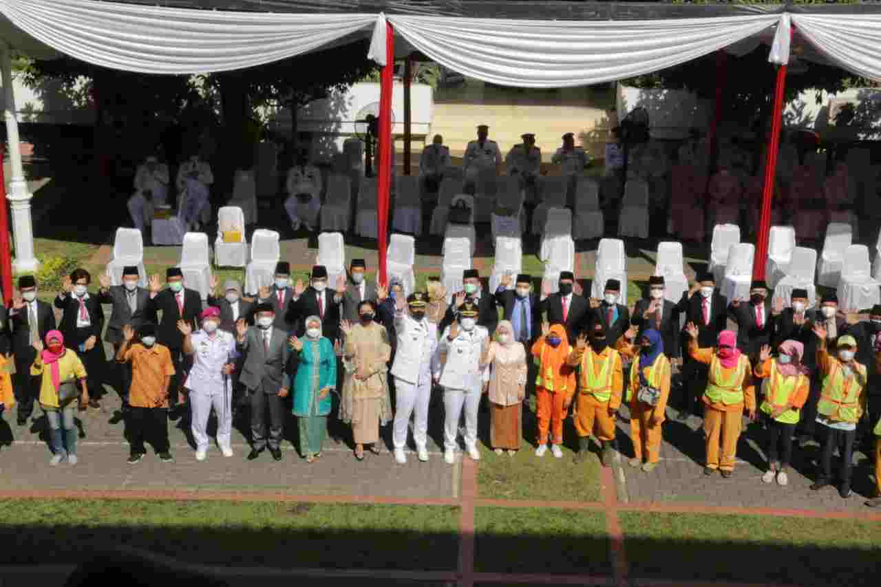 HUT ke-431 Kota Medan, Bobby Nasution Muliakan Petugas Kebersihan Kota