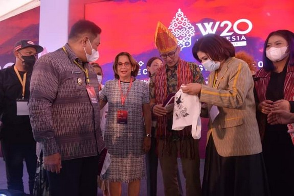 Summit W20 di Parapat, Bupati Dairi : Wanita Dairi Tangguh dan Mengispirasi
