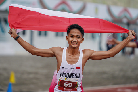 Yap_Hafizudin_-_Indonesia_-_Emas_-Pria_1500m.jpg