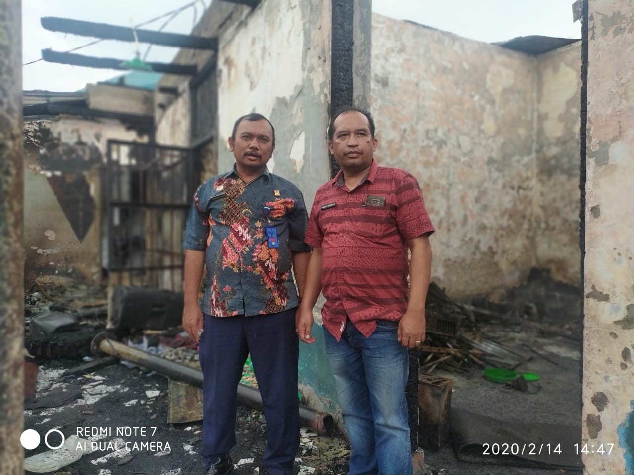 Pasca Rusuhnya Rutan kelas IIB Kabanjahe, Dinas KLH Karo Angkut Puing -Puing Kebakaran