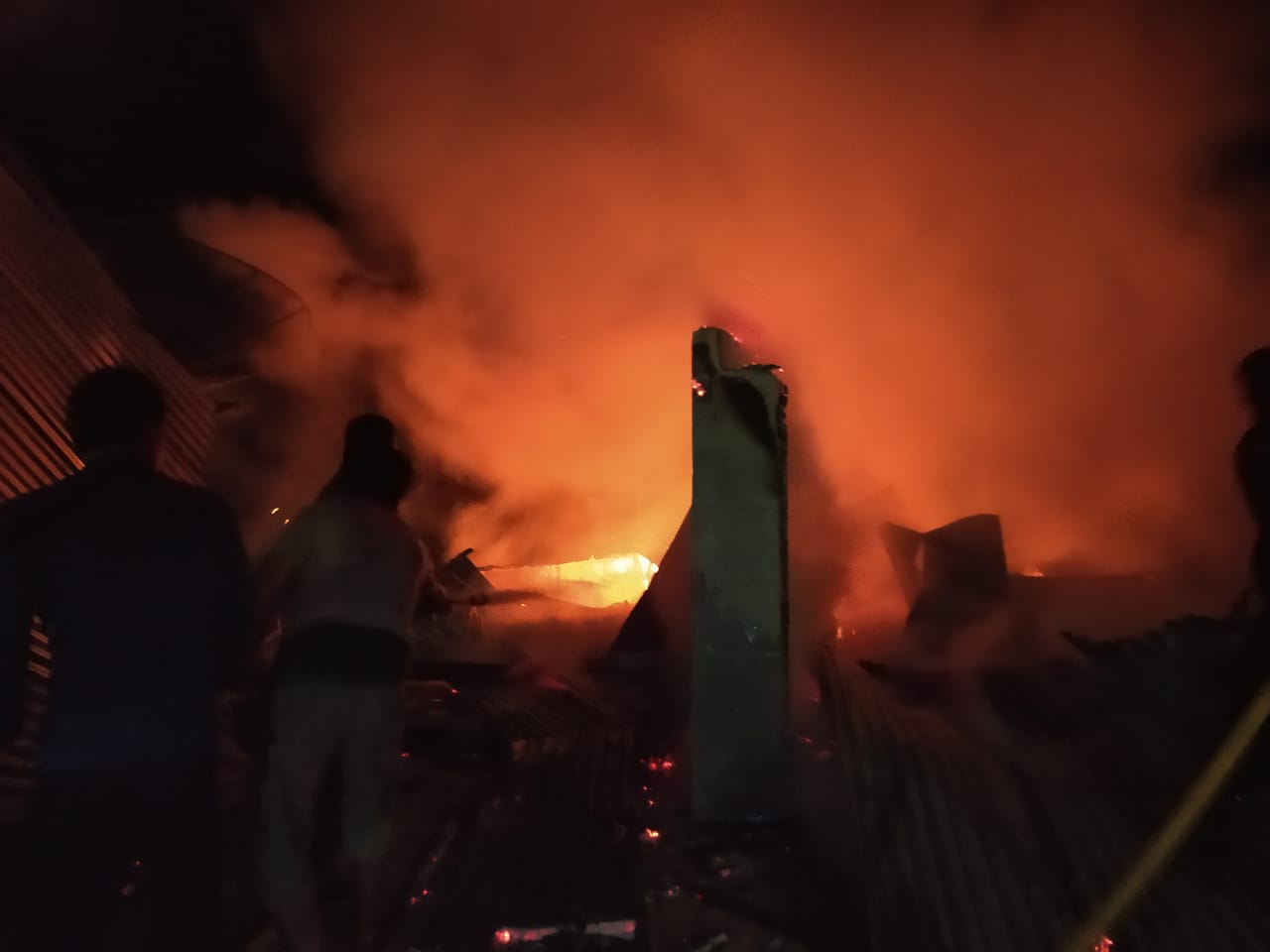 Sijago Merah Hanguskan Rumah Seorang Warga Kualuh Beringin Labura