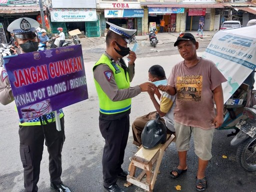 Satlantas Polres Pelabuhan Belawan Giat Binluh Pengendera Ojek,Tertib Berlalu Lintas