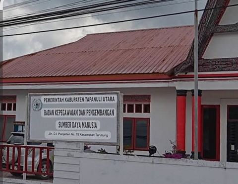 Pelantikan Kepala Sekolah di Taput Mendadak Batal, Plt Kepala BKPSDM Bungkam