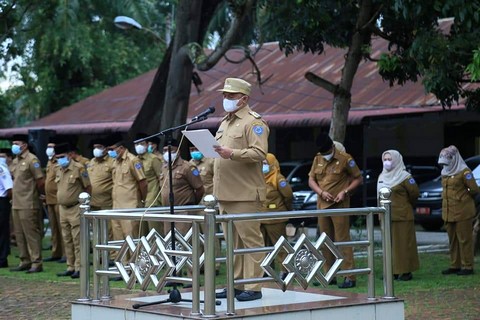 Awali Hari Kerja Bupati Labuhanbatu Pimpin Apel Gabungan